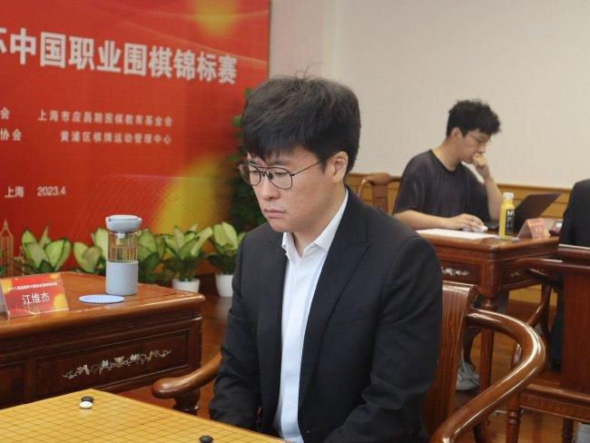 亚洲免费播放