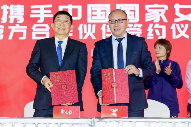国产精自产拍久久久久久蜜